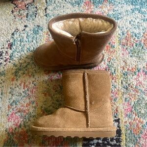 Bear paw toddler boots size 10